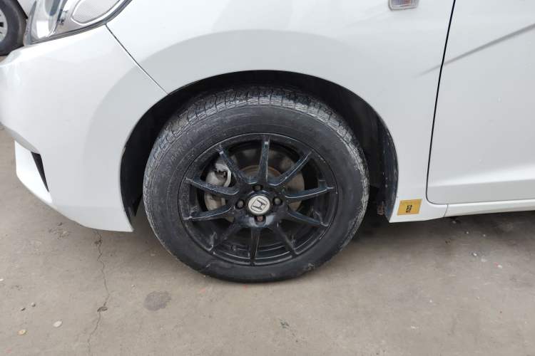 Used Honda Fit 2016 1.5L LX Manual Comfort Model Exterior 4