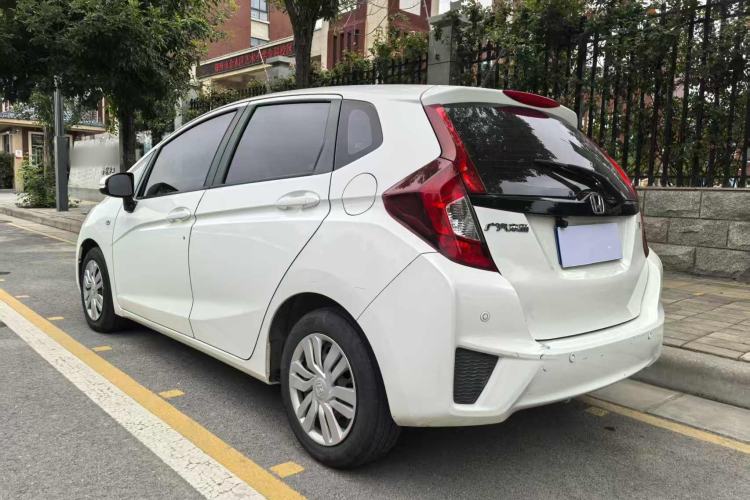 Used Honda Fit 2016 1.5L LXS CVT Comfort Sunroof Version Exterior 4
