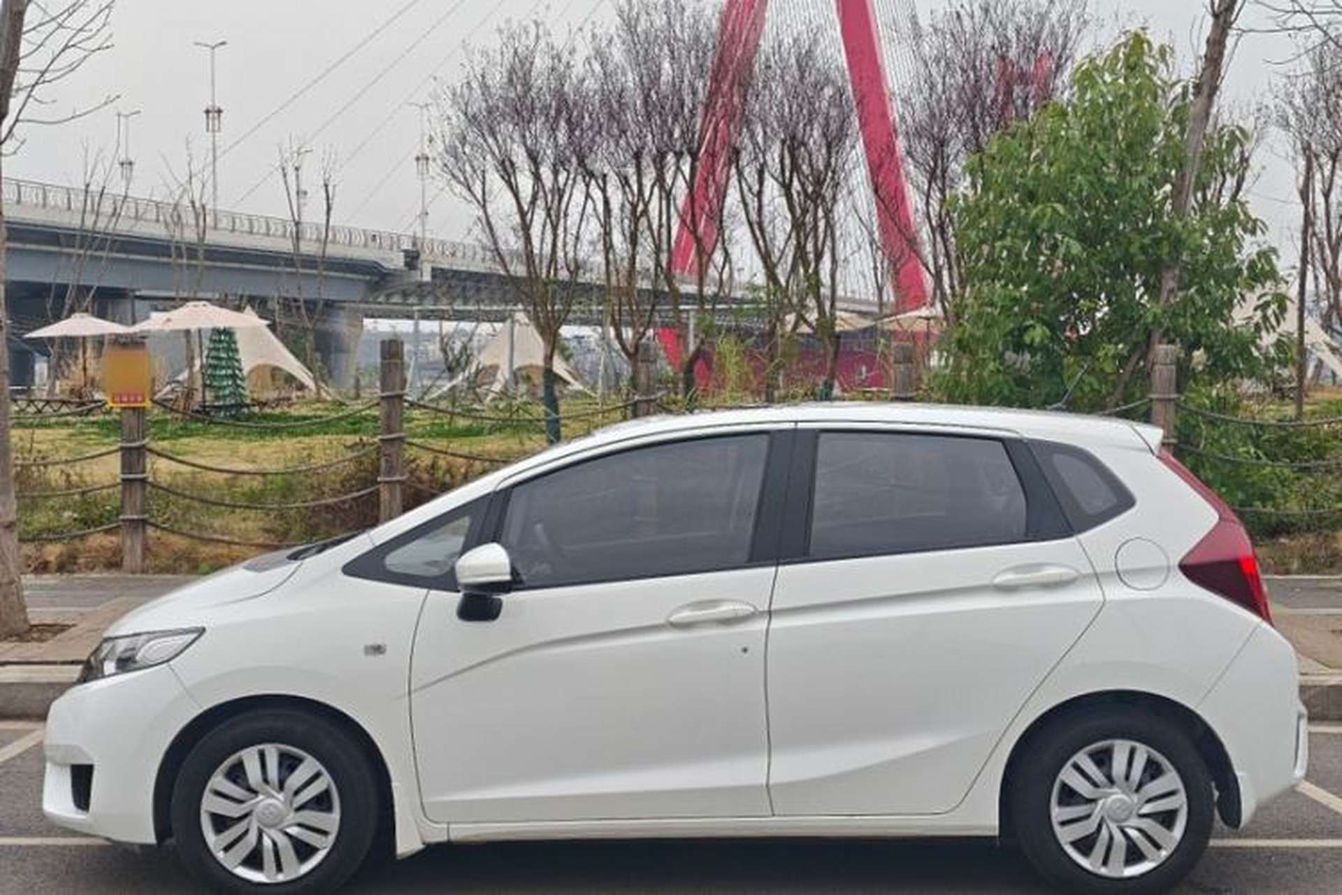 Used Honda Fit 2016 1.5L LXS CVT Comfort Sunroof Version Exterior 5
