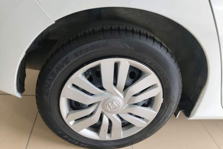 Used Honda Fit 2016 1.5L LXS CVT Comfort Sunroof Version Exterior 5