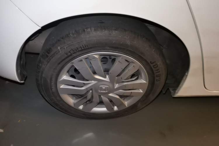 Used Honda Fit 2016 1.5L LX CVT Comfort Model Exterior 5
