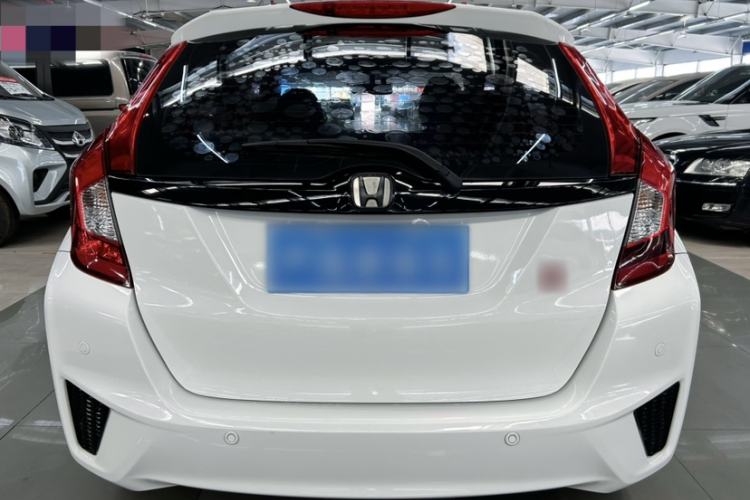 Used Honda Fit 2016 1.5L LXS CVT Comfort Sunroof Version Exterior 5
