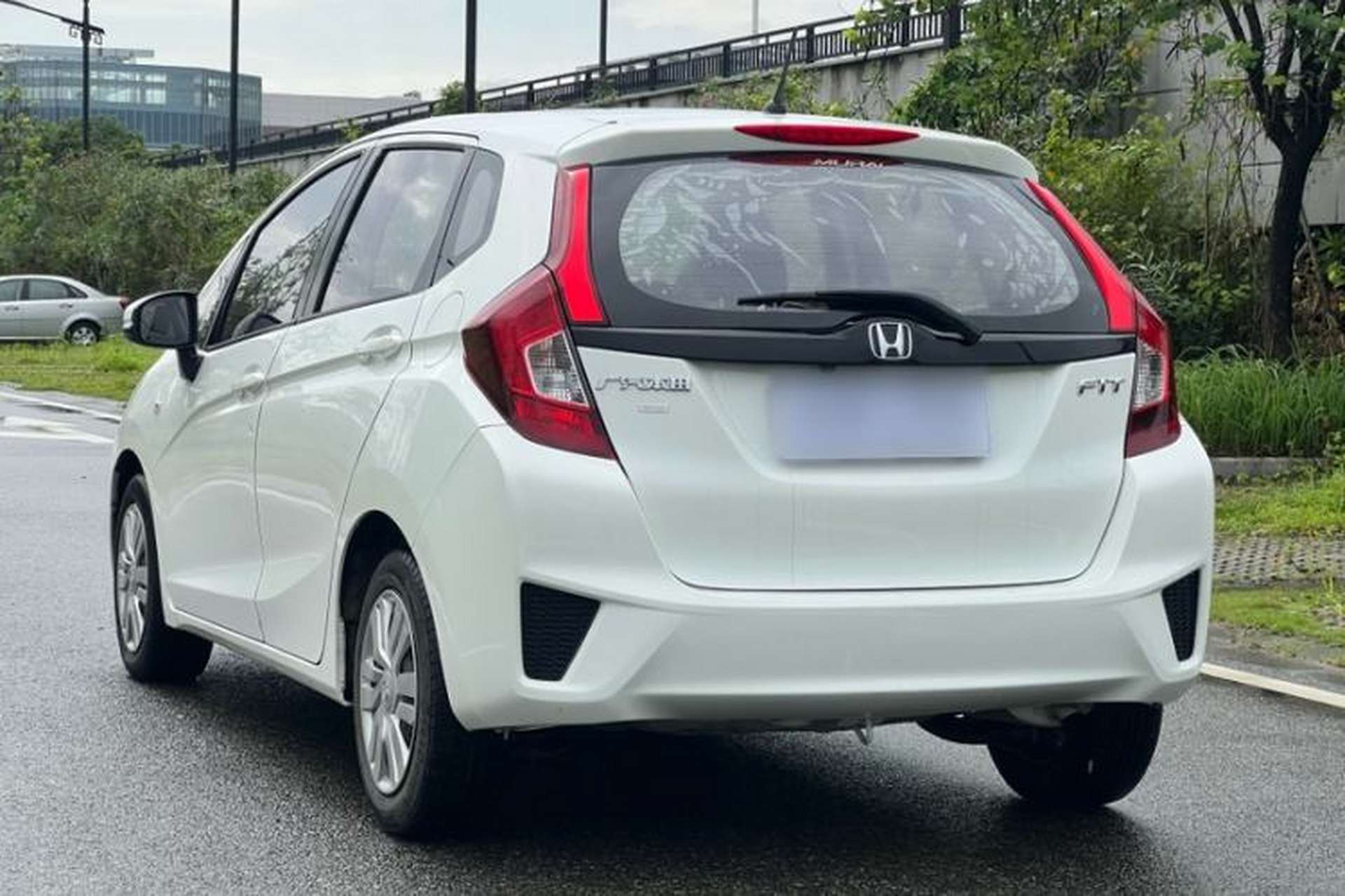 Used Honda Fit 2016 1.5L LX CVT Comfort Model Exterior 5