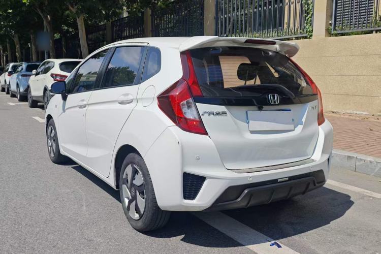 Used Honda Fit 2016 1.5L LXS CVT Comfort Sunroof Version Exterior 5