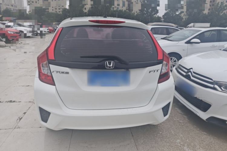 Used Honda Fit 2016 1.5L LX CVT Comfort Model Exterior 5