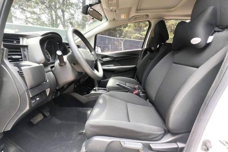 Used Honda Fit 2016 1.5L LXS CVT Comfort Sunroof Version Exterior 5