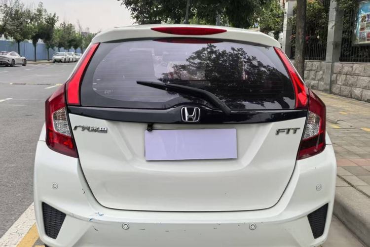 Used Honda Fit 2016 1.5L LXS CVT Comfort Sunroof Version Exterior 5
