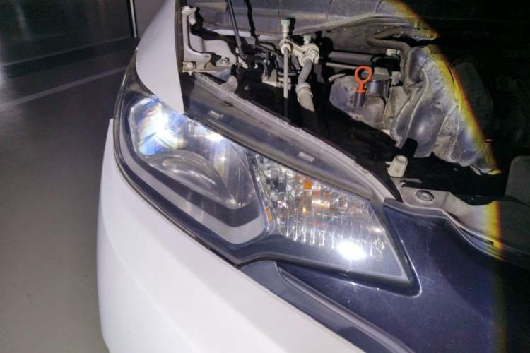 Used Honda Fit 2016 1.5L LXS CVT Comfort Sunroof Version Exterior 6