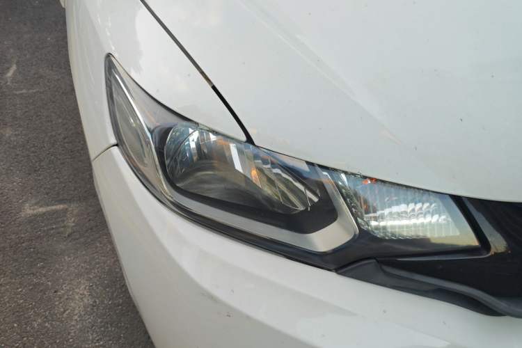 Used Honda Fit 2016 1.5L LX CVT Comfort Model Exterior 6