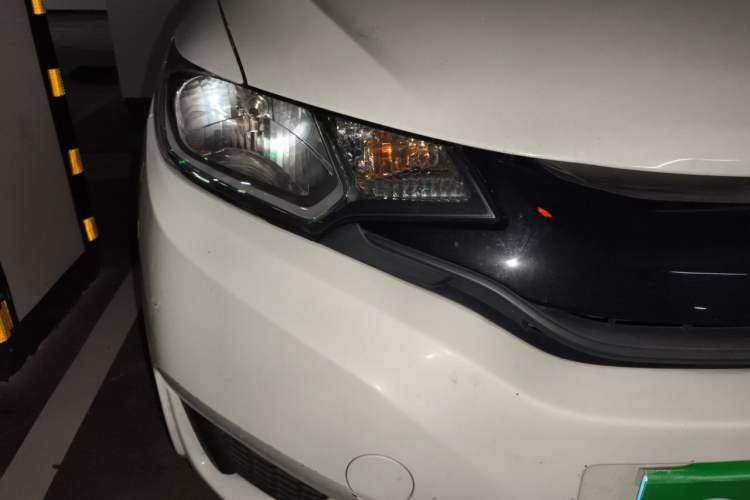 Used Honda Fit 2016 1.5L LX Manual Comfort Model Exterior 6
