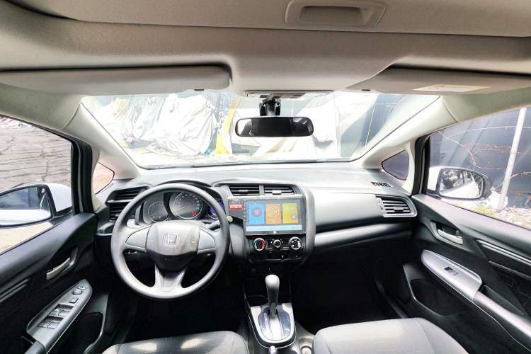 Used Honda Fit 2016 1.5L LXS CVT Comfort Sunroof Version Exterior 6