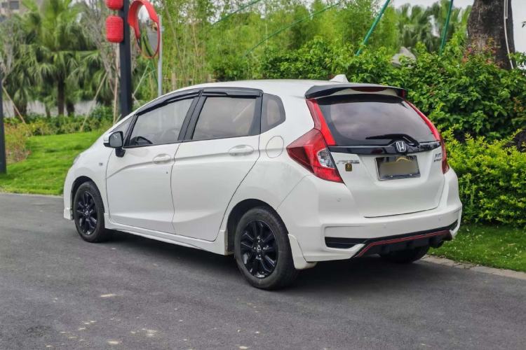 Used Honda Fit 2016 1.5L LXS CVT Comfort Sunroof Version Exterior 7