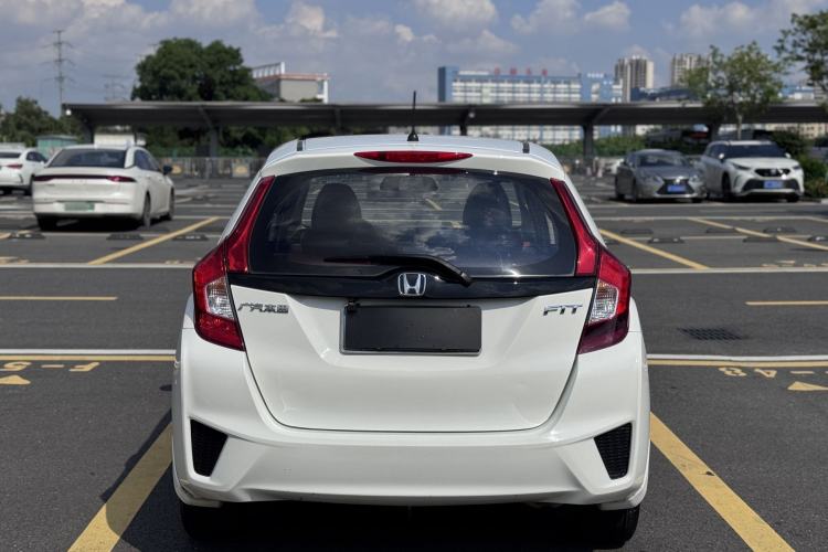 Used Honda Fit 2016 1.5L LX Manual Comfort Model Exterior 7