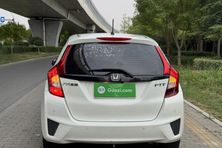 Used Honda Fit 2016 1.5L LXS CVT Comfort Sunroof Version Exterior 7