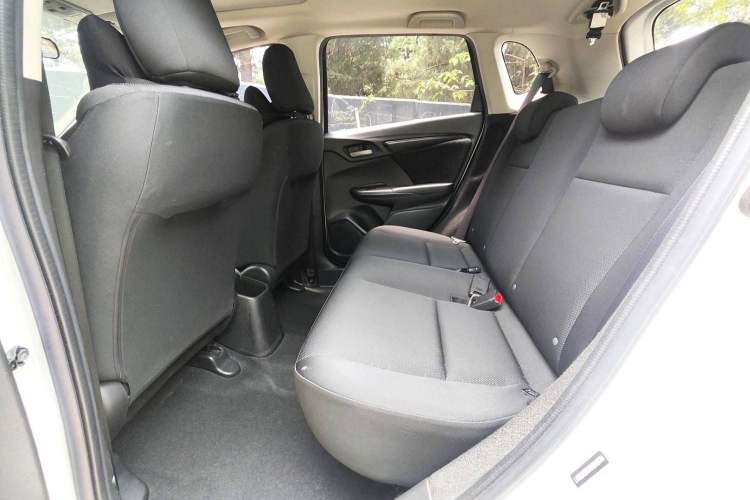 Used Honda Fit 2016 1.5L LXS CVT Comfort Sunroof Version Exterior 7