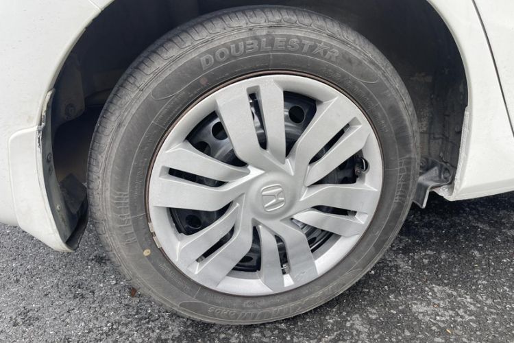 Used Honda Fit 2016 1.5L LX CVT Comfort Model Exterior 9
