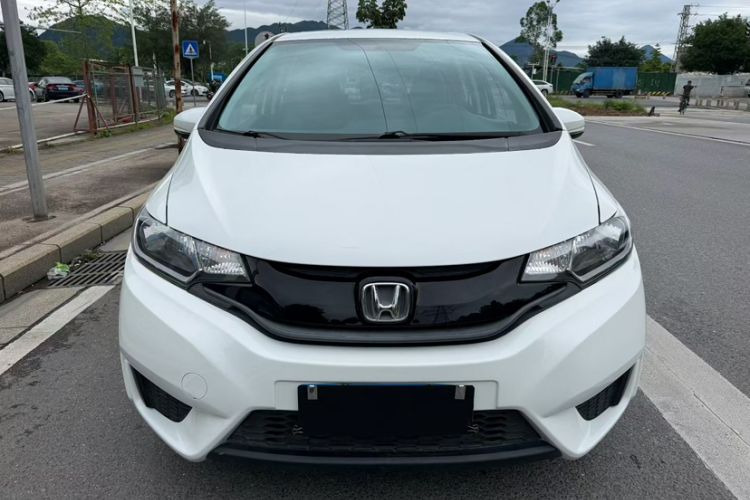 Used Honda Fit 2016 1.5L LXS CVT Comfort Sunroof Version Exterior 9