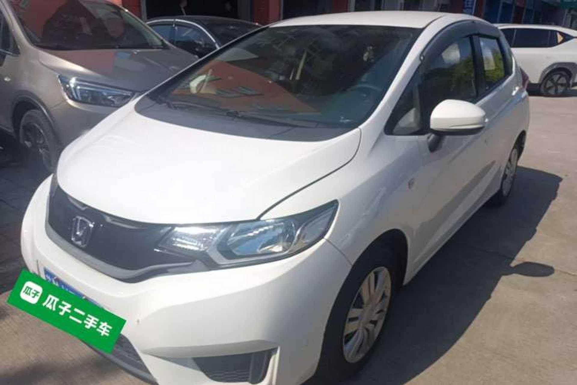 Used Honda Fit 2016 1.5L LX CVT Comfort Model Front Left 45 Deg