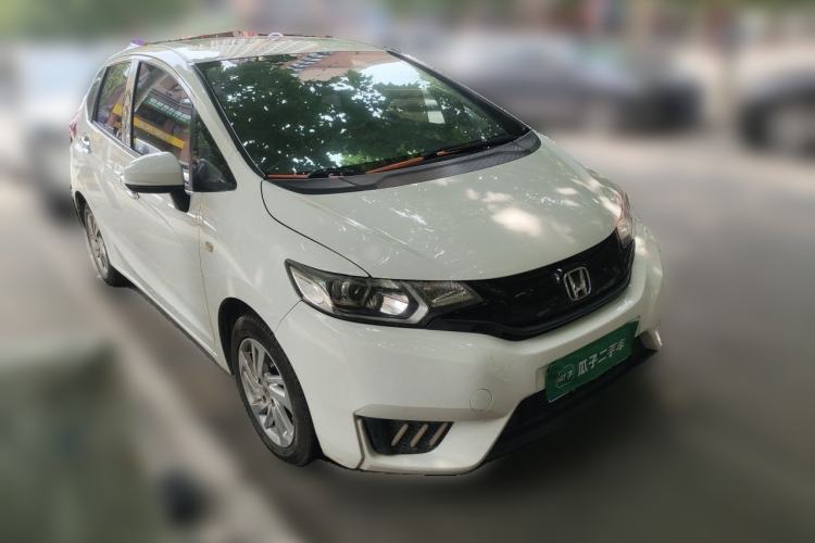 Used Honda Fit 2016 1.5L LXS CVT Comfort Sunroof Version Front Right 45 Deg