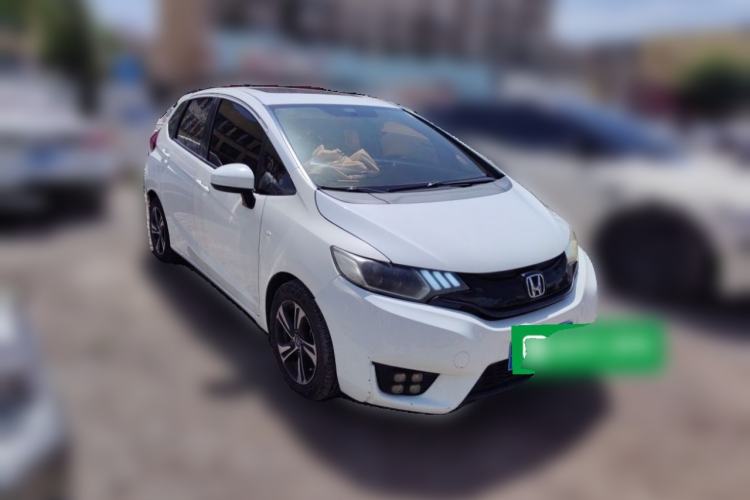 Used Honda Fit 2016 1.5L SES CVT Fashion Sunroof Edition Front Right 45 Deg
