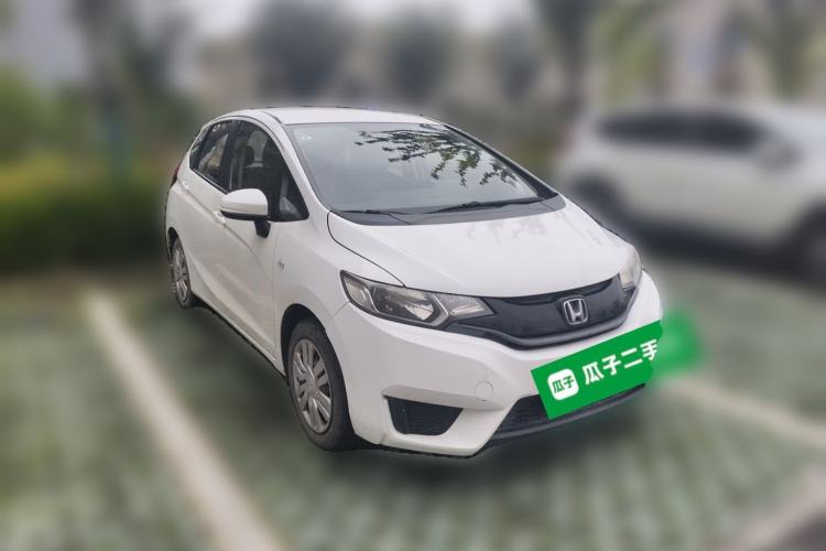 Used Honda Fit 2016 1.5L LX CVT Comfort Model Front Right 45 Deg