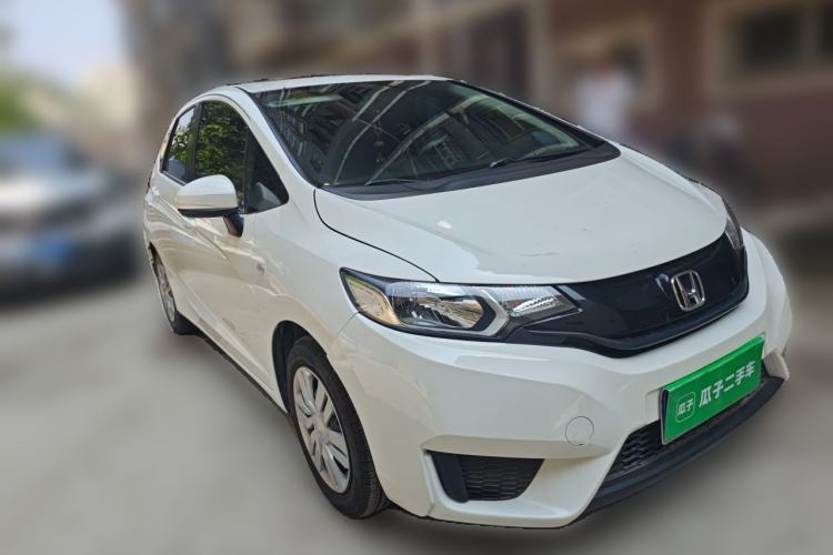 Used Honda Fit 2016 1.5L LXS CVT Comfort Sunroof Version Front Right 45 Deg