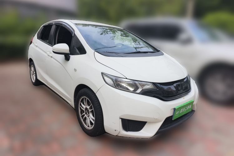 Used Honda Fit 2016 1.5L LX Manual Comfort Model Front Right 45 Deg