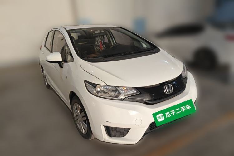 Used Honda Fit 2016 1.5L LXS CVT Comfort Sunroof Version Front Right 45 Deg