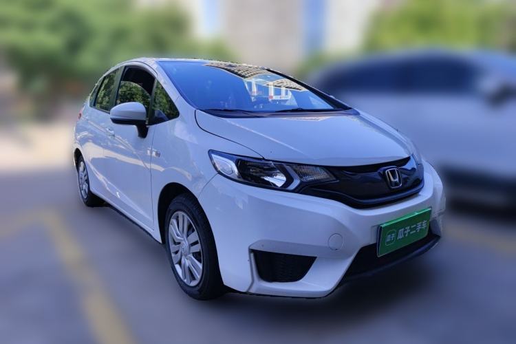 Used Honda Fit 2016 1.5L LX CVT Comfort Model Front Right 45 Deg