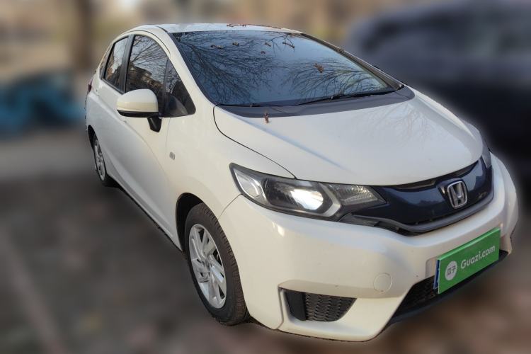 Used Honda Fit 2016 1.5L LX CVT Comfort Model Front Right 45 Deg