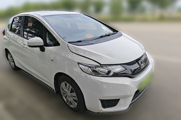 Used Honda Fit 2016 1.5L LXS CVT Comfort Sunroof Version Front Right 45 Deg