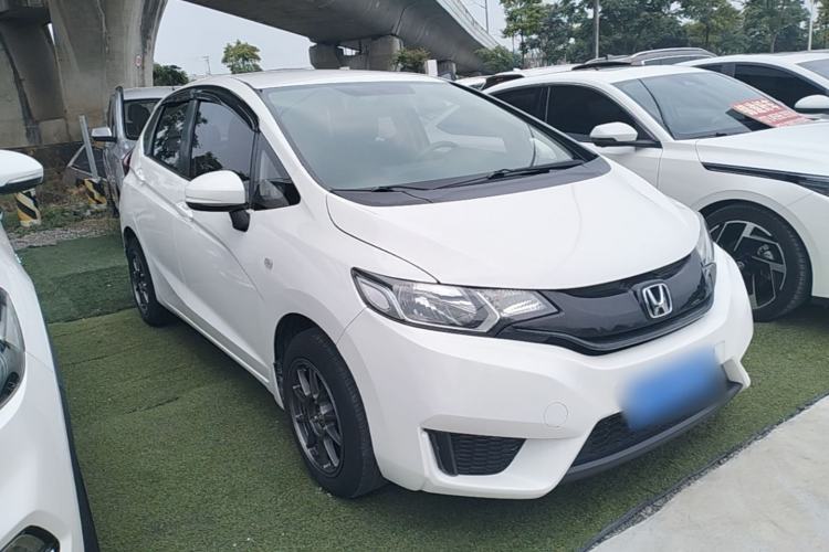 Used Honda Fit 2016 1.5L LX CVT Comfort Model Front Right 45 Deg