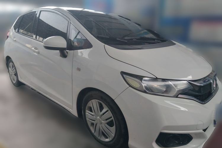 Used Honda Fit 2016 1.5L LX Manual Comfort Model Front Right 45 Deg