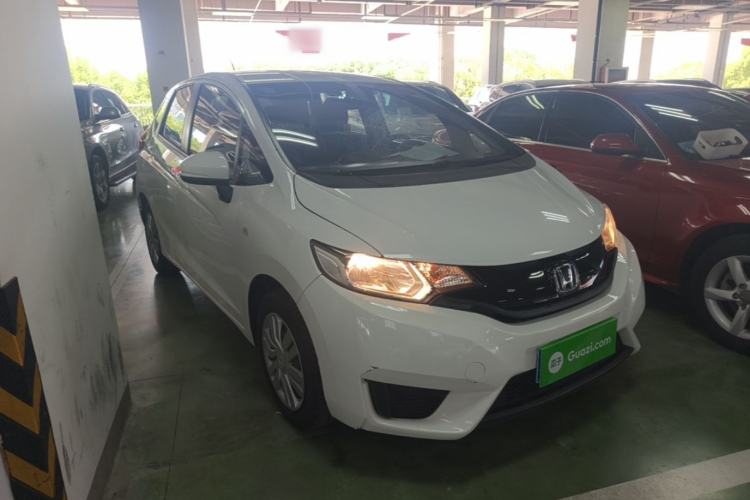 Used Honda Fit 2016 1.5L LX Manual Comfort Model Front Right 45 Deg