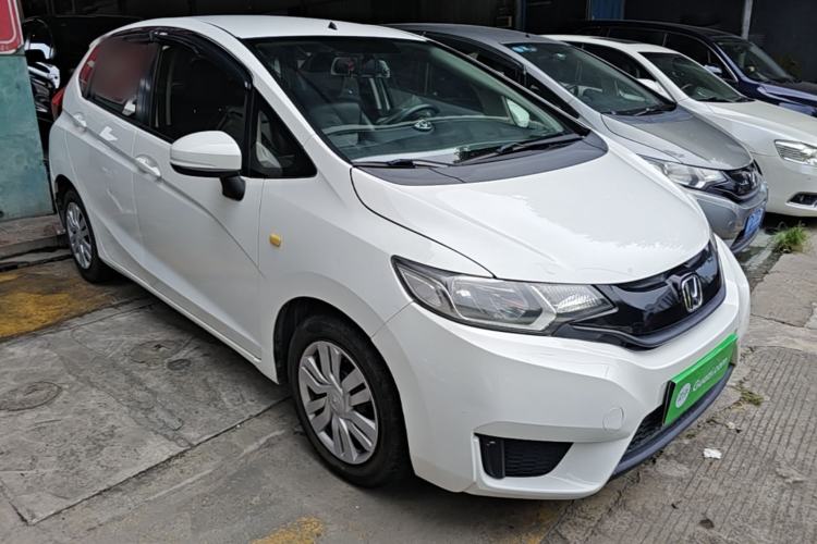 Used Honda Fit 2016 1.5L LX CVT Comfort Model Front Right 45 Deg