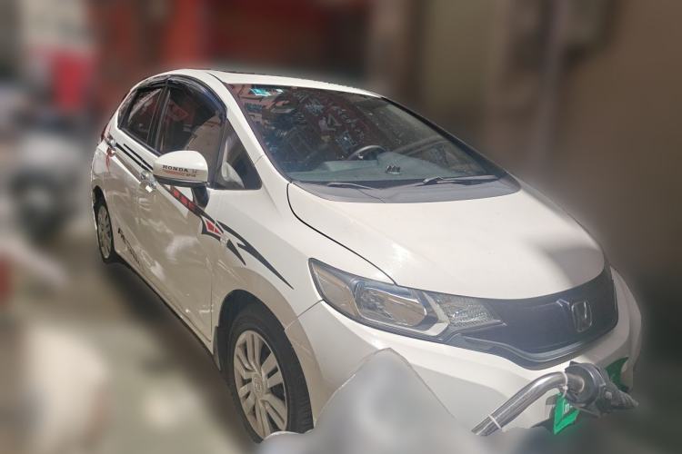 Used Honda Fit 2016 1.5L LXS CVT Comfort Sunroof Version Front Right 45 Deg