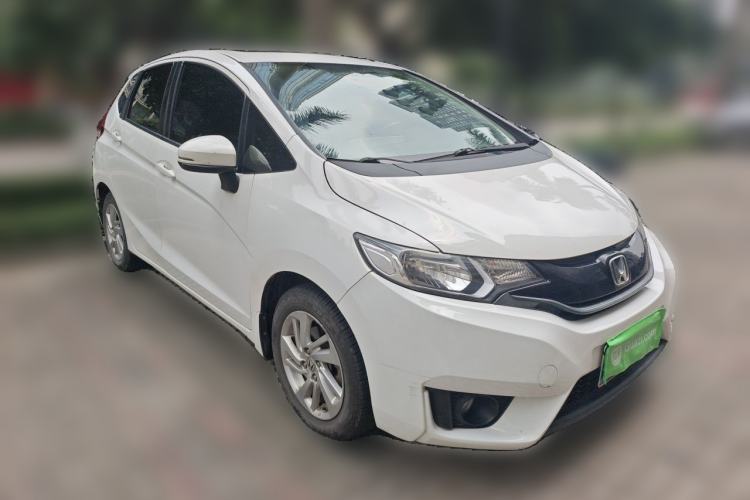 Used Honda Fit 2016 1.5L SES CVT Fashion Sunroof Edition Front Right 45 Deg