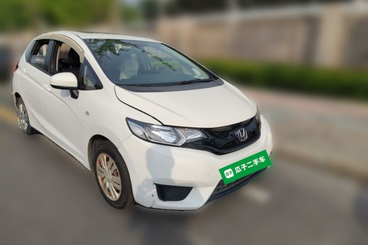 Used Honda Fit 2016 1.5L LXS CVT Comfort Sunroof Version Front Right 45 Deg