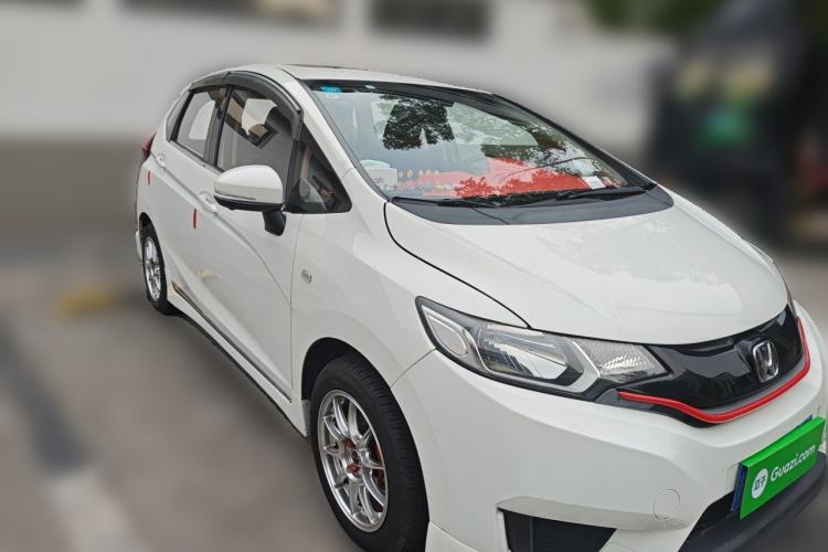 Used Honda Fit 2016 1.5L LXS CVT Comfort Sunroof Version Front Right 45 Deg