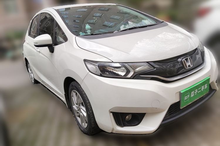 Used Honda Fit 2016 1.5L EX CVT Elite Edition Front Right 45 Deg