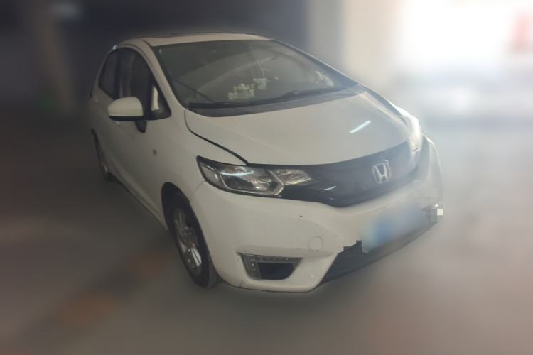 Used Honda Fit 2016 1.5L LXS CVT Comfort Sunroof Version Front Right 45 Deg
