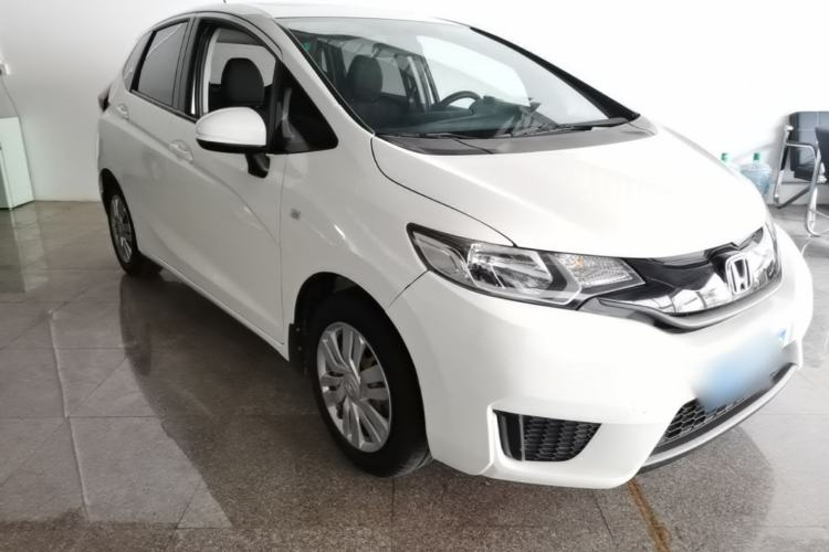 Used Honda Fit 2016 1.5L LXS CVT Comfort Sunroof Version Front Right 45 Deg