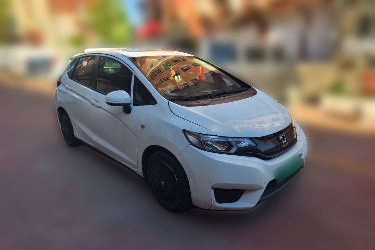 Used Honda Fit 2016 1.5L LX CVT Comfort Model Front Right 45 Deg