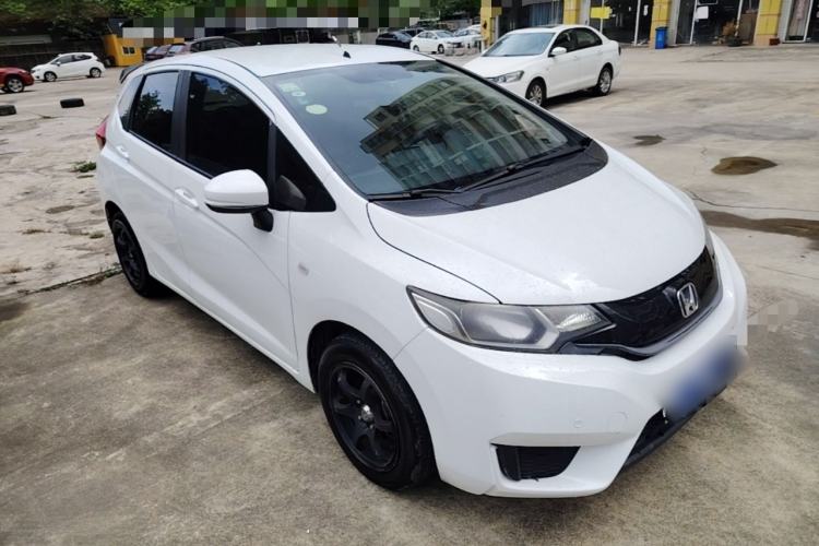 Used Honda Fit 2016 1.5L LX CVT Comfort Model Front Right 45 Deg