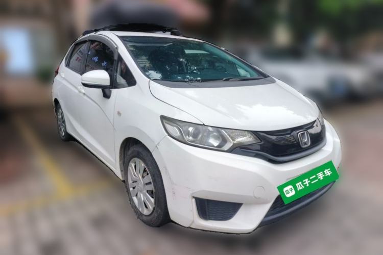 Used Honda Fit 2016 1.5L LXS CVT Comfort Sunroof Version Front Right 45 Deg