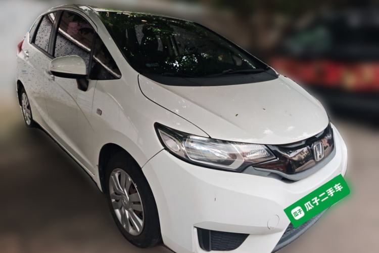 Used Honda Fit 2016 1.5L LXS CVT Comfort Sunroof Version Front Right 45 Deg