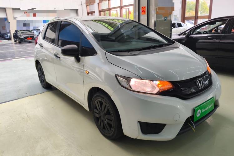 Used Honda Fit 2016 1.5L LX Manual Comfort Model Front Right 45 Deg