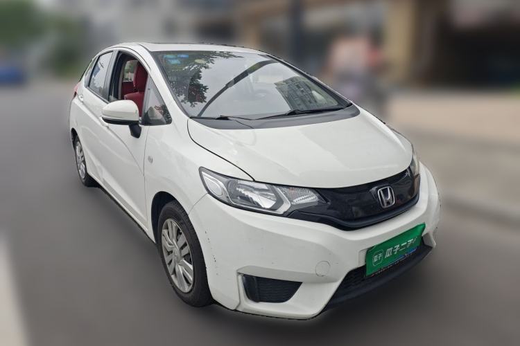 Used Honda Fit 2016 1.5L LXS CVT Comfort Sunroof Version Front Right 45 Deg