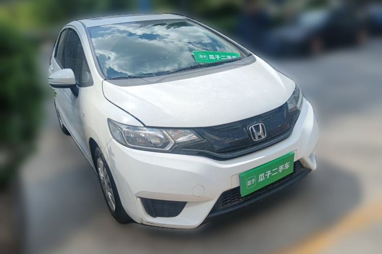 Used Honda Fit 2016 1.5L LXS CVT Comfort Sunroof Version Front Right 45 Deg