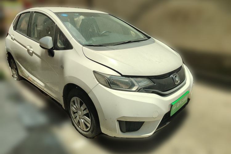 Used Honda Fit 2016 1.5L LX CVT Comfort Model Front Right 45 Deg